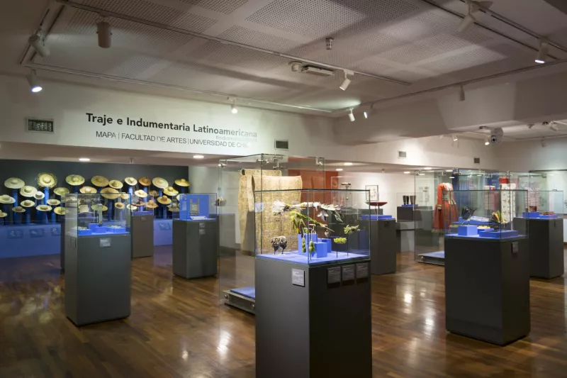 Museo de Arte Popular Americano sala Centro Cultural Gabriela Mistral