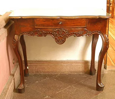 Mesa de arrimo