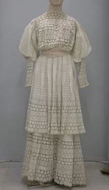 Traje