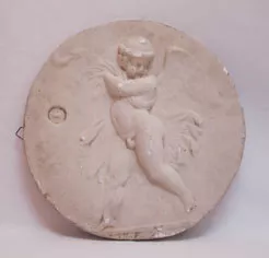 Medallón Figura del Angel - Niño Alado
