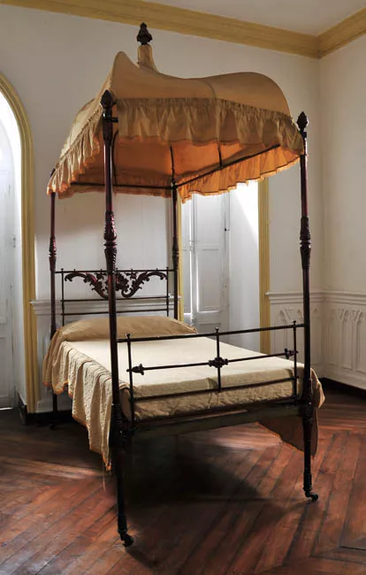 Cama