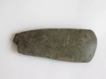Hacha (lítica)