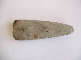 Hacha (lítica)