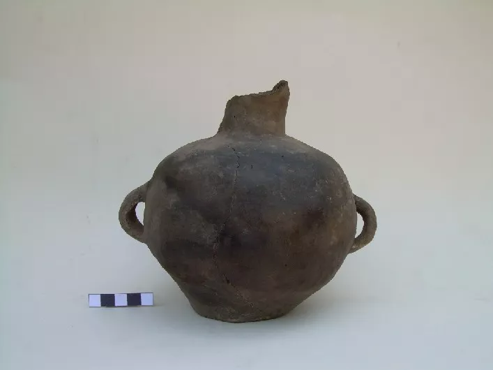 Botella (arqueológica y etnográfica)