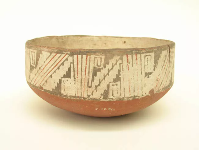 Plato (arqueológico y etnográfico)