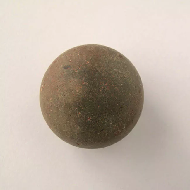 Bola