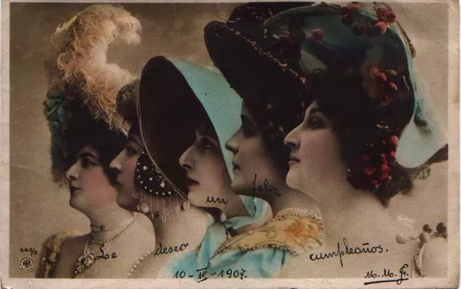Cinco Mujeres de Perfil