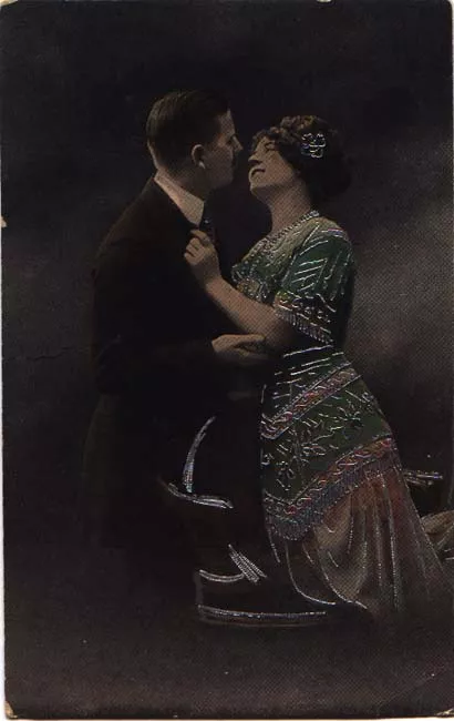 Pareja Arrodillada