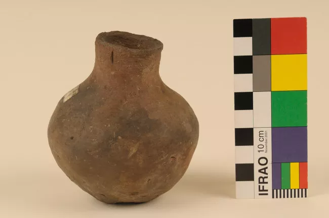 Botella (arqueológica y etnográfica)