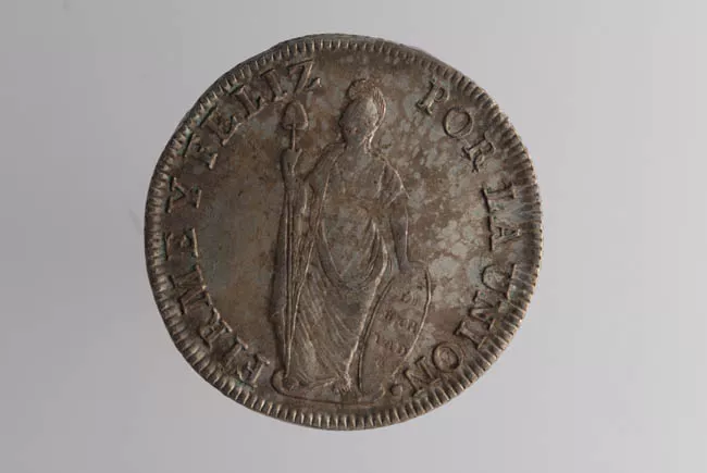 8 REALES