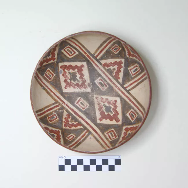 Plato (arqueológico y etnográfico)