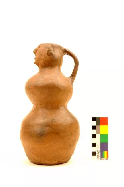 Botella (arqueológica y etnográfica)