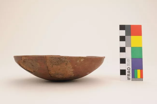 Plato (arqueológico y etnográfico)