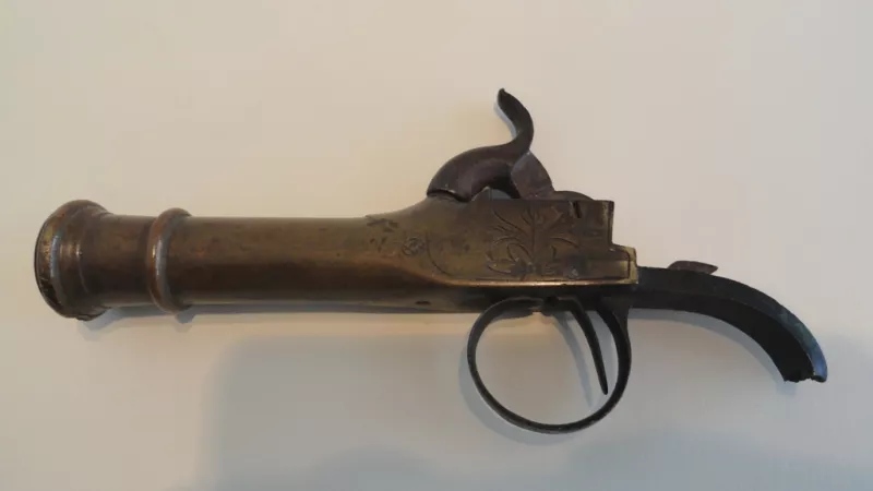 Pistola