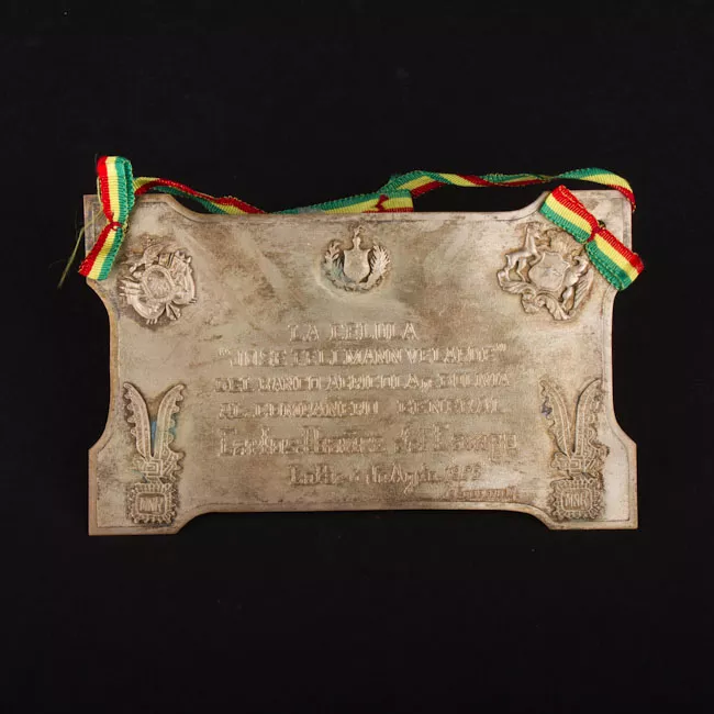 Placa Conmemorativa homenaje de Bolivia al Presidente Carlos Ibañez del Campo