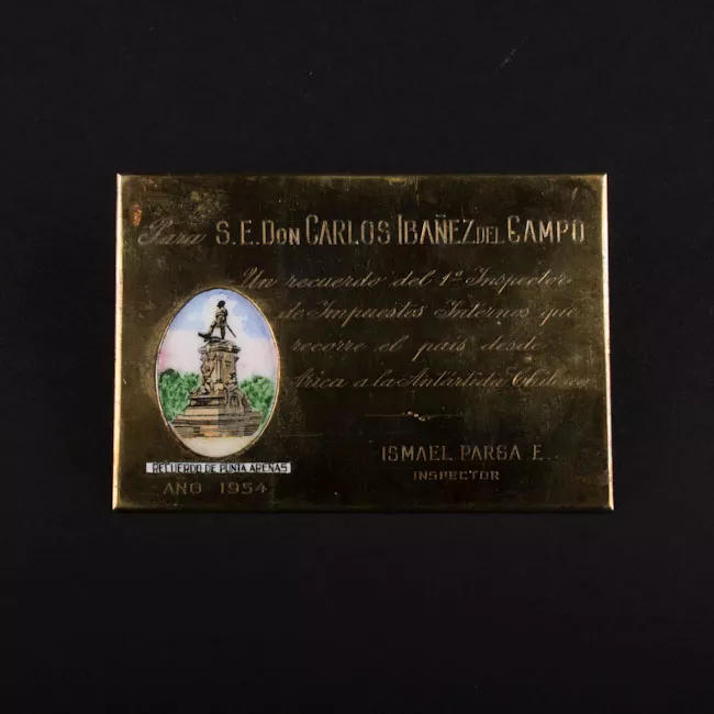 Placa de impuestos internos