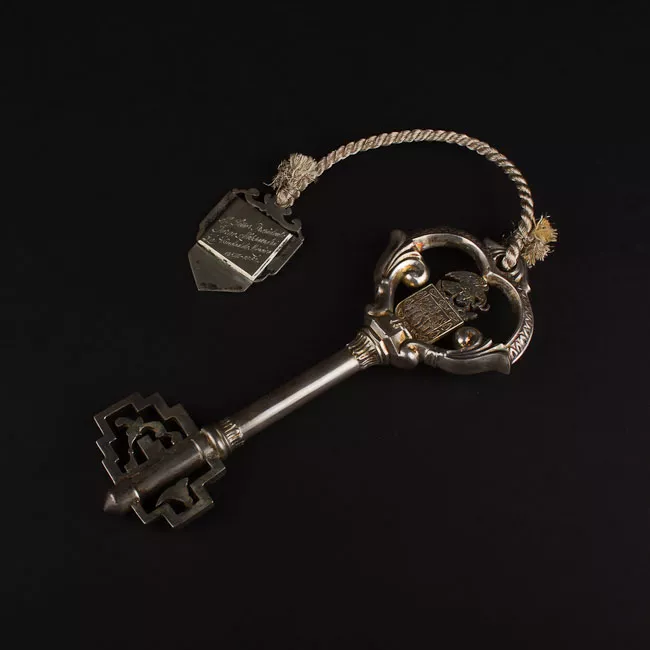Llave en homenaje a Jorge Alessandri. La ciudad de Mexico