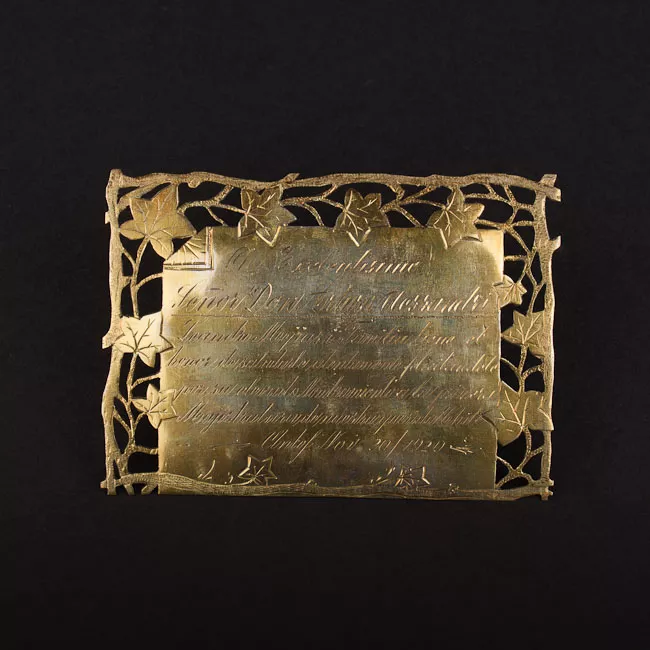 Placa conmemorativa de la familia Leandro Mejías,