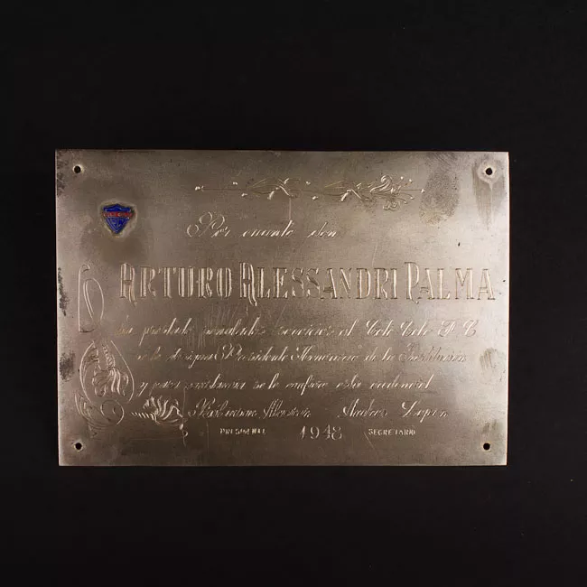 Placa conmemorativa al Presidente Arturo Alessandri Palma de Colo-Colo