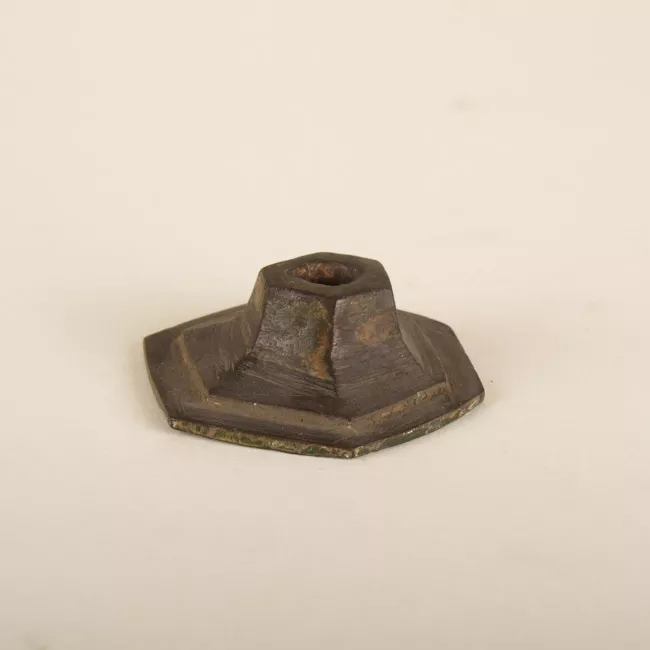 Clavo de puerta