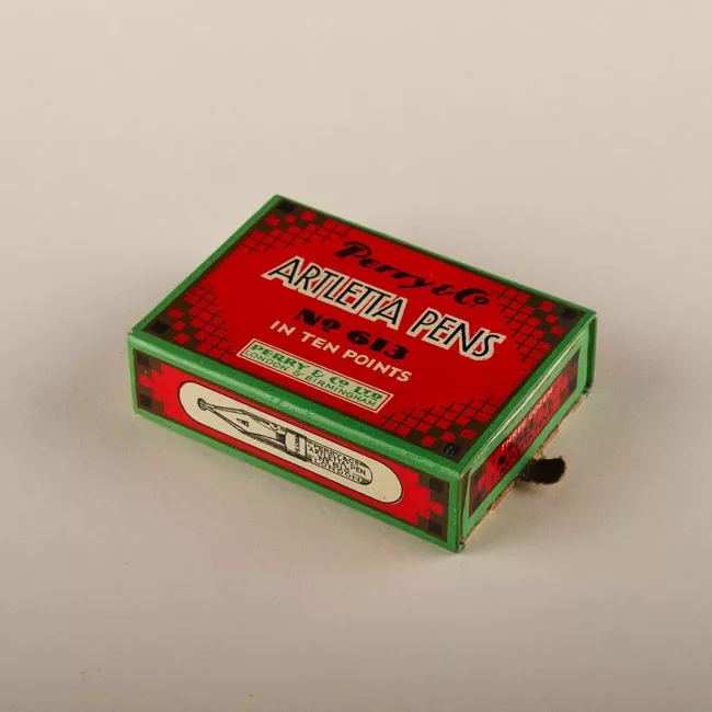 Caja de plumas (punta)