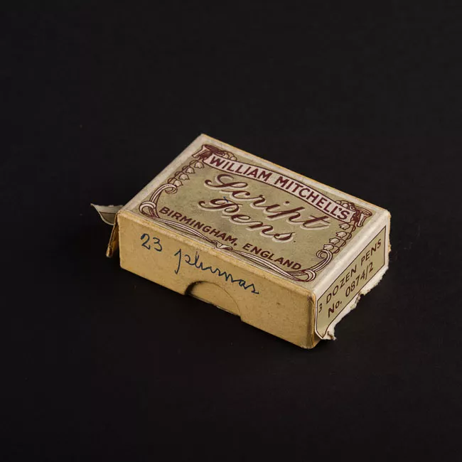 Caja de plumas (punta)