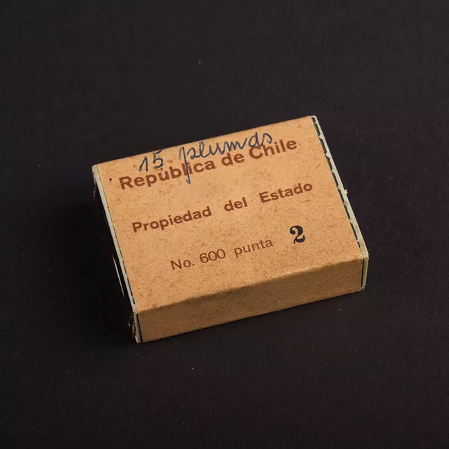 Caja de plumas (punta)