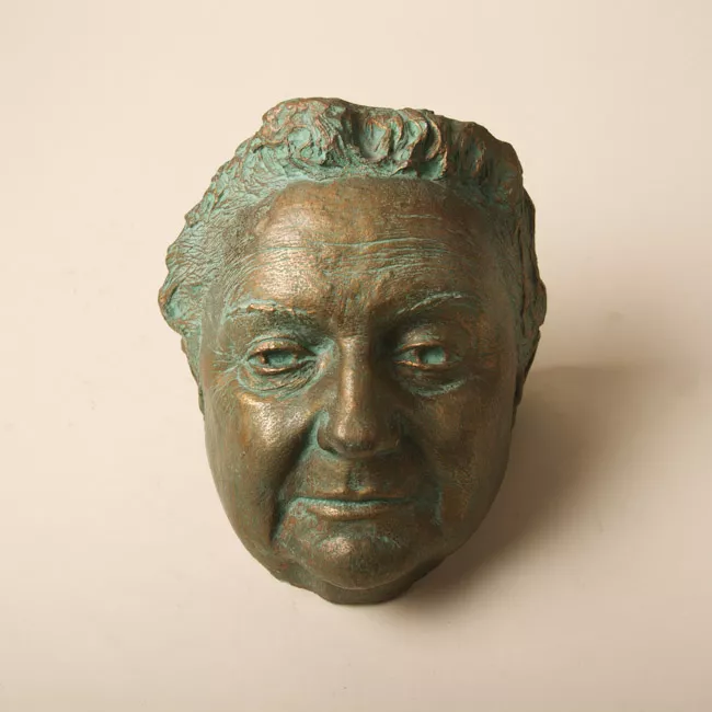Máscara de Doña Elvira Savi Federici
