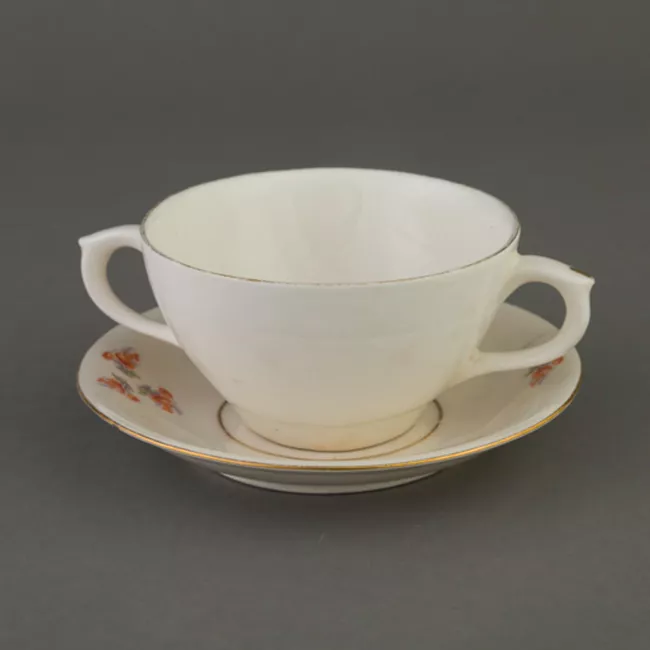Taza para consomé