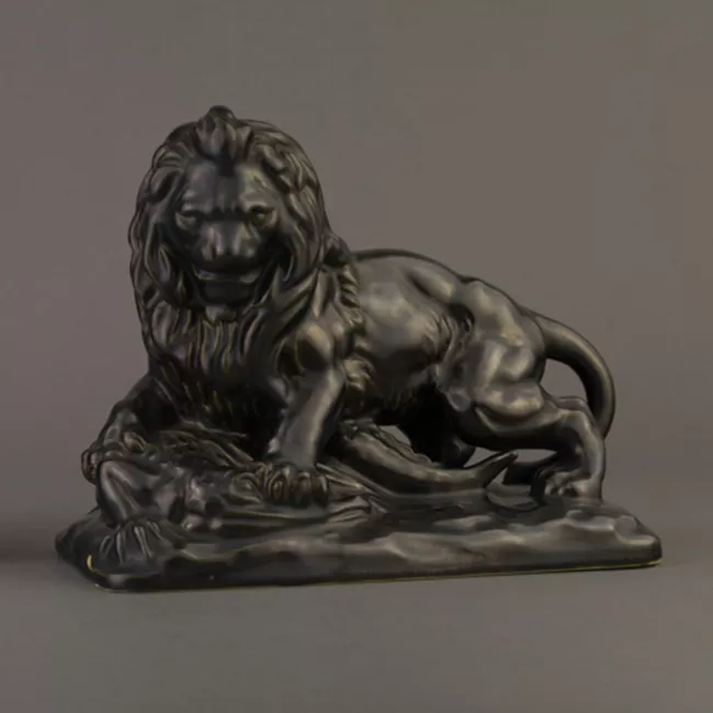 León