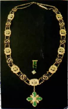 Gran collar de la Orden de San Carlos a Patricio Aylwin