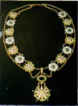 Gran collar de la Orden del Mariscal Francisco Solano López a Patricio Aylwin