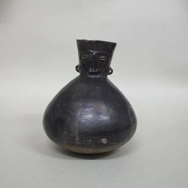 Botella (arqueológica y etnográfica)