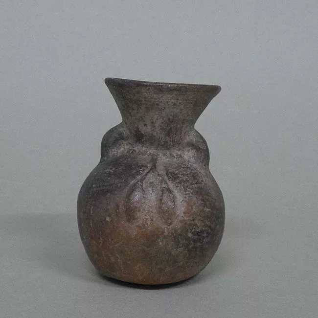 Botella (arqueológica y etnográfica)