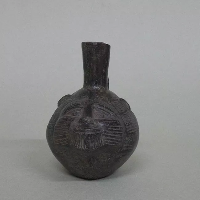 Botella (arqueológica y etnográfica)