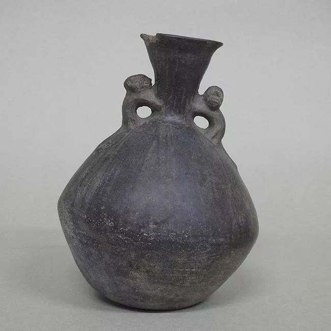 Botella (arqueológica y etnográfica)