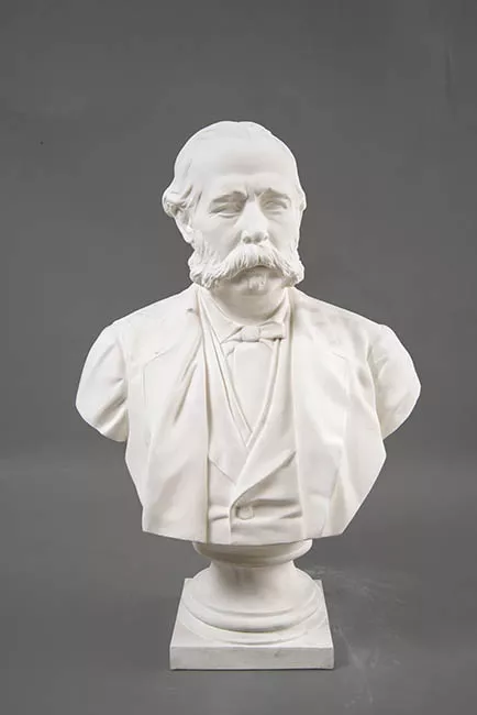 Busto de Don Angel Custodio Gallo Goyenechea
