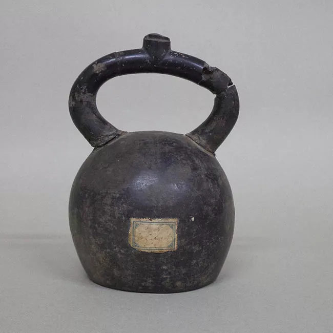 Botella (arqueológica y etnográfica)