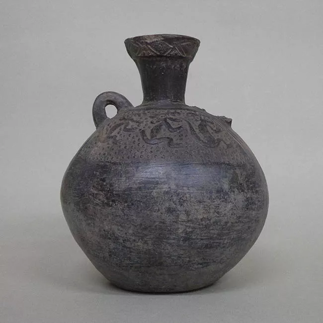 Botella (arqueológica y etnográfica)