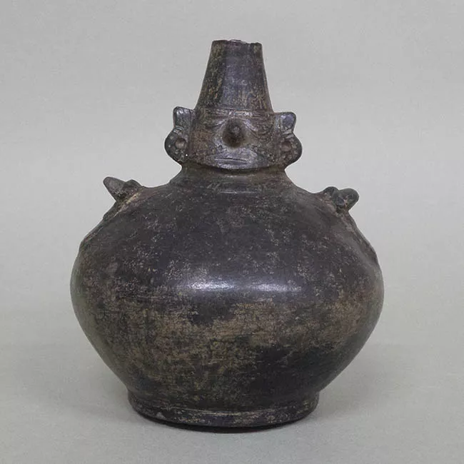 Botella (arqueológica y etnográfica)