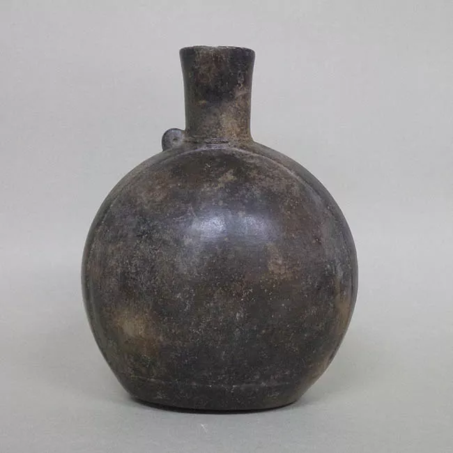 Botella (arqueológica y etnográfica)