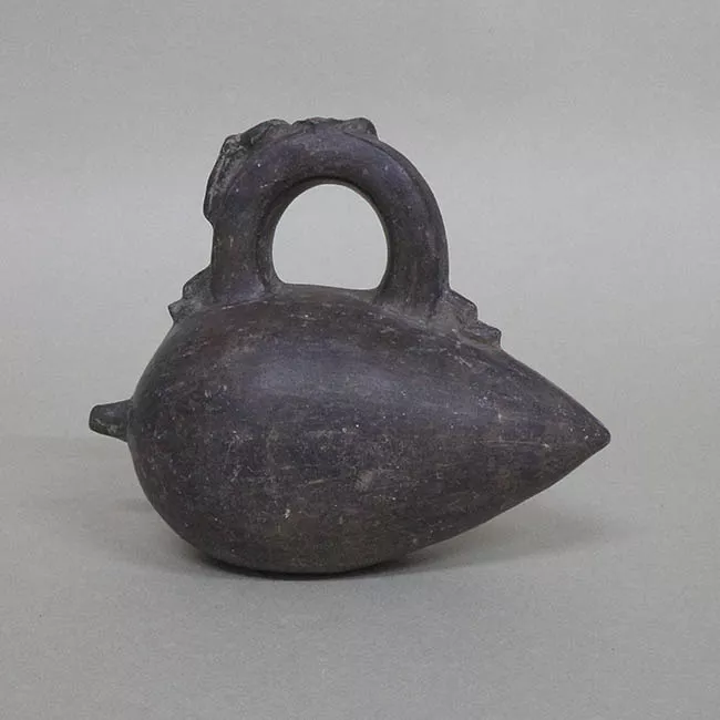 Botella (arqueológica y etnográfica)