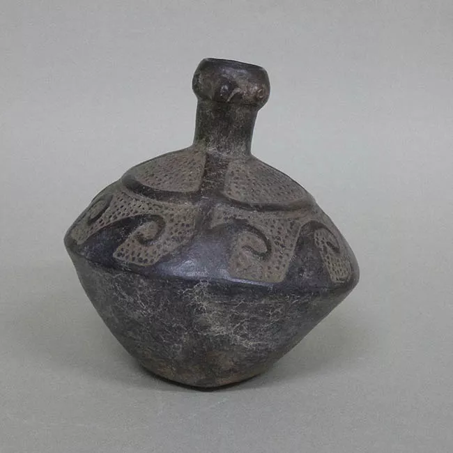 Botella (arqueológica y etnográfica)
