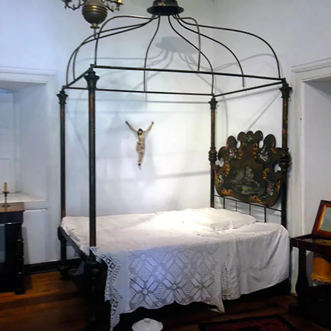 Cama