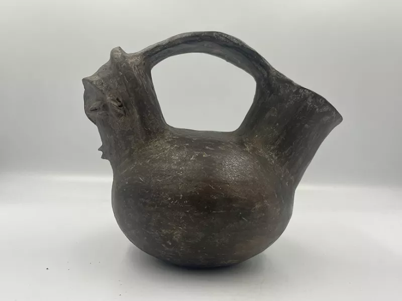 Botella (arqueológica y etnográfica)