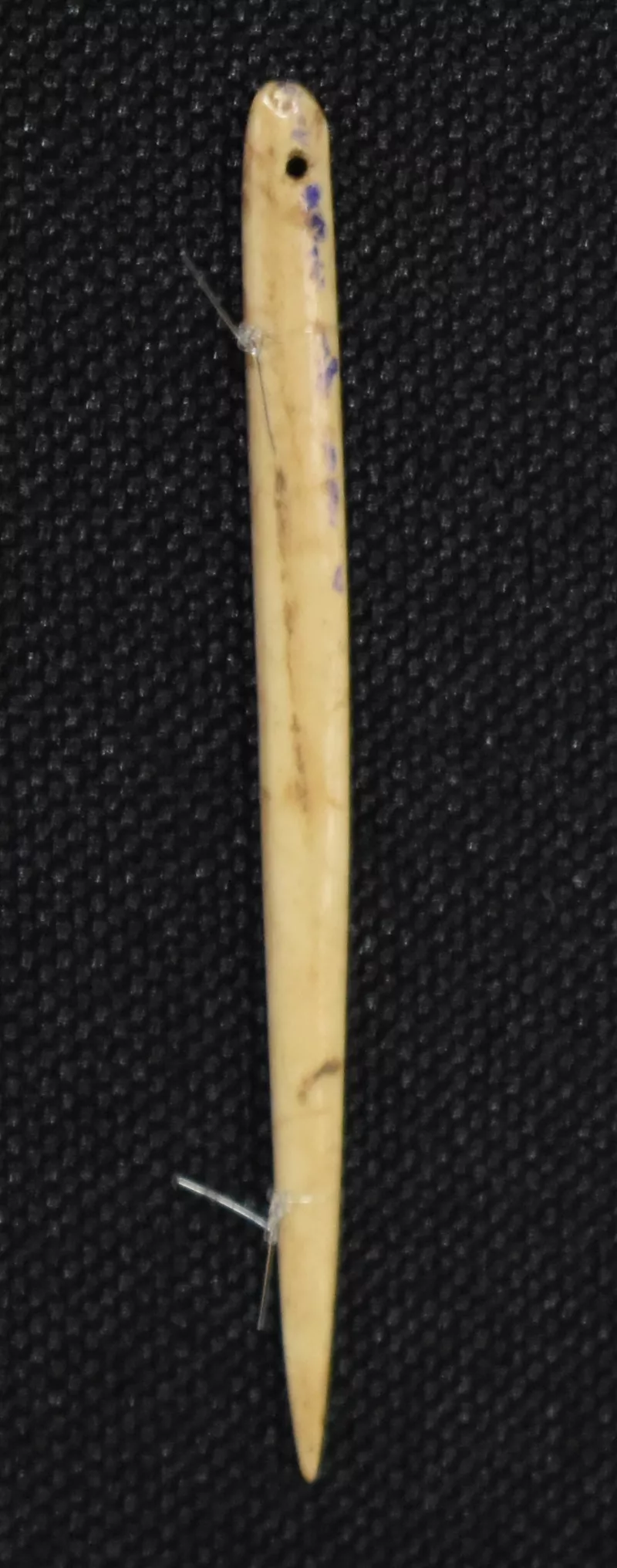 Aguja (arqueológico y etnográfico)