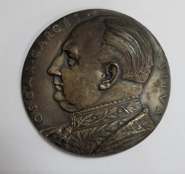 Reconocimiento a Don Óscar Garcés Silva