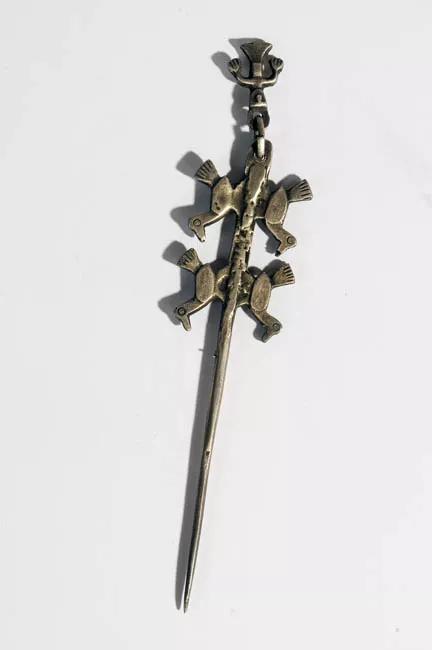 Alfiler (vestuario)