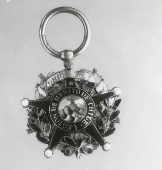 Condecoración de Legión al Mérito
