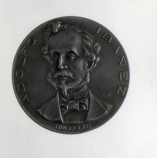 A  Adolfo Ibáñez